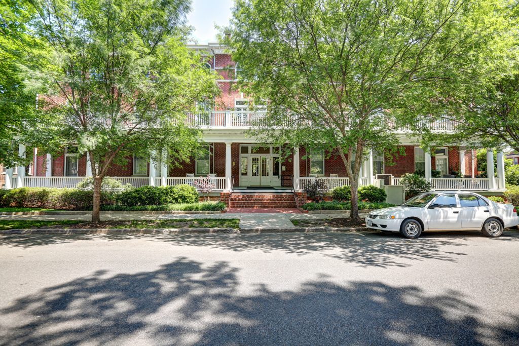 2620 Stuart Avenue, #3A Richmond, Virginia