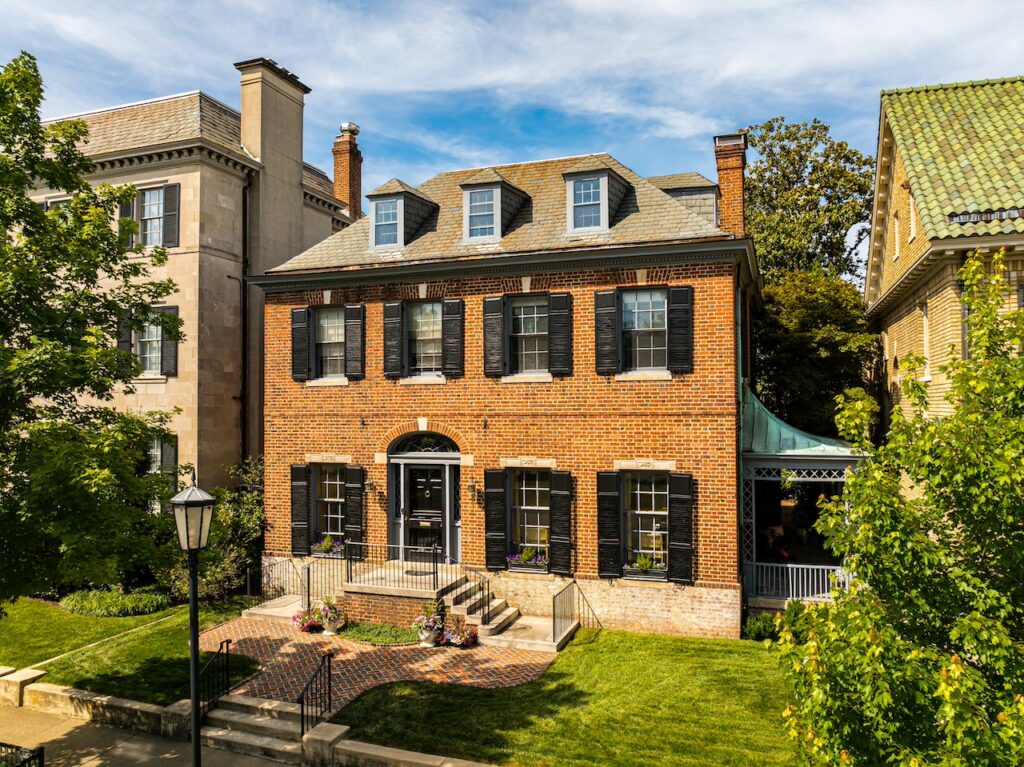 2320 Monument Ave Richmond, Virginia 23220-The Steele Group Sotheby's International Realty | Dedicated Real Estate Professionals